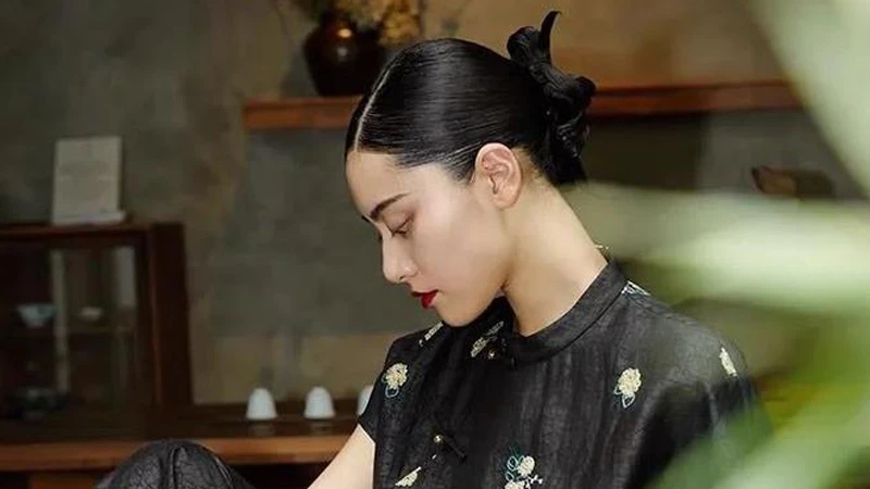 Xiangyunsha: New Chinese Elegance in Stitches