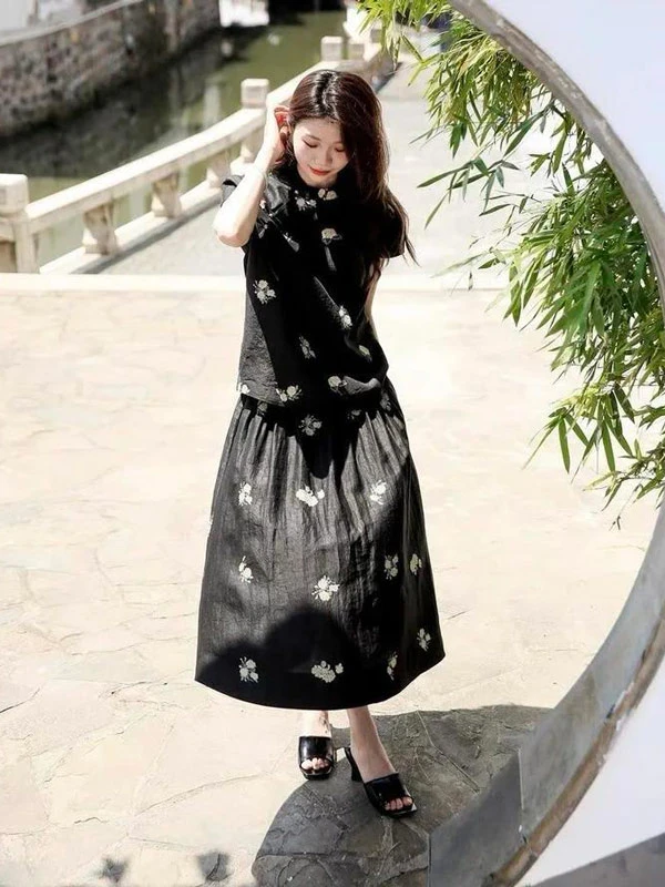Xiangyunsha: New Chinese Elegance in Stitches