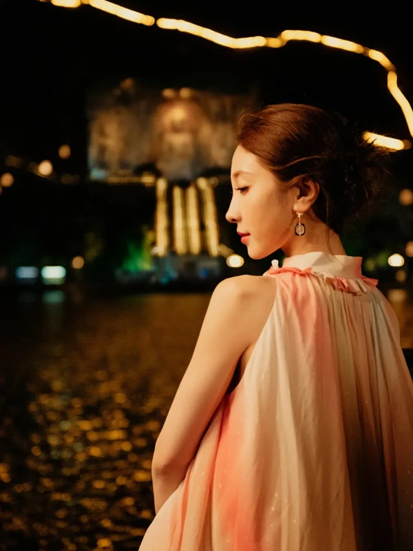 Zhang Xiaowan's Spiritual Journey in Luoyang