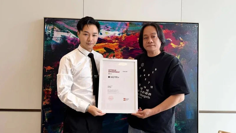 Zhang Zhaoda Curates Nanjing's Global Fashion Ascent