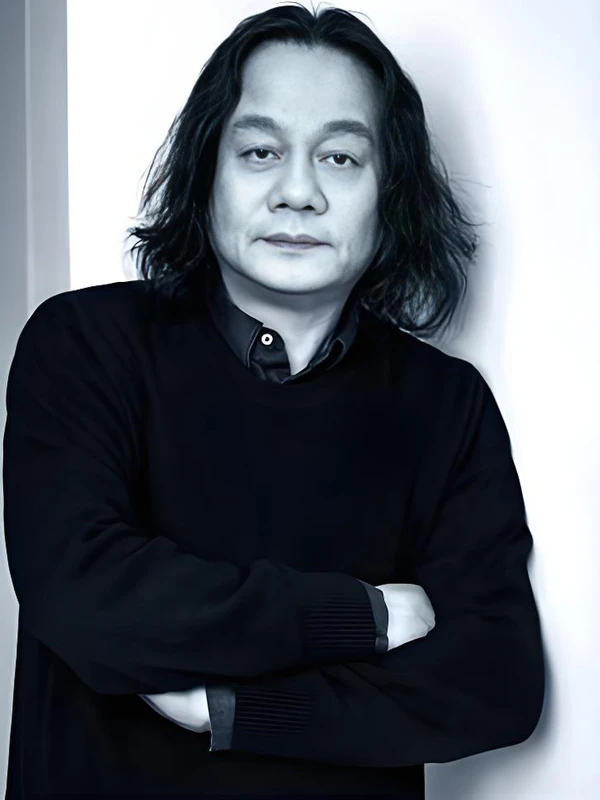 Zhang Zhaoda Curates Nanjing's Global Fashion Ascent