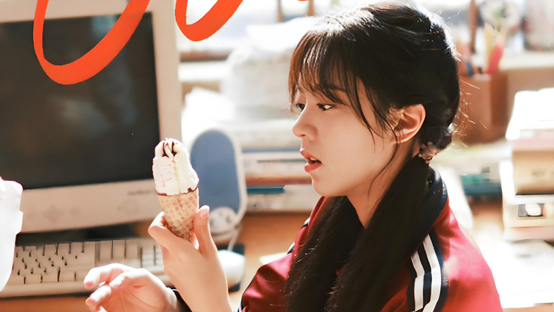 Zhao Jinmai's Style: "My Cherry Amber" and Fashion Backlash