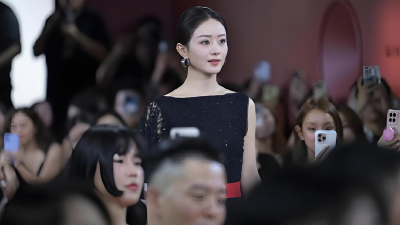 Zhao Liying’s Midnight Style: Dark Tresses, Timeless Grace in Shanghai