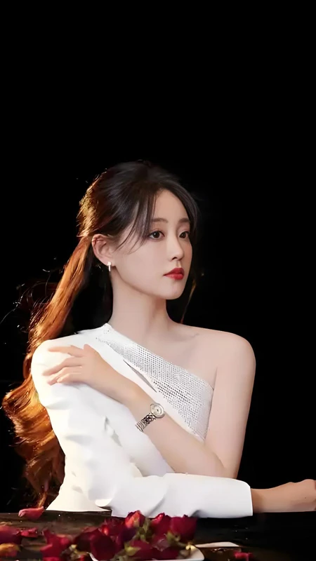 Zhu Xudan's Versatile Acting and Stylish Image in Dramas