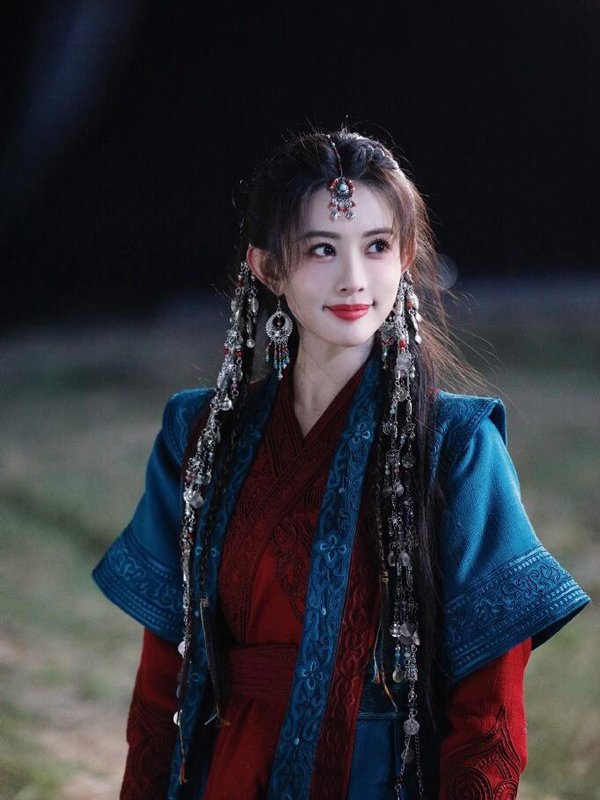 2 Wuxia Productions: A Contrast in Capturing the Genre's Essence