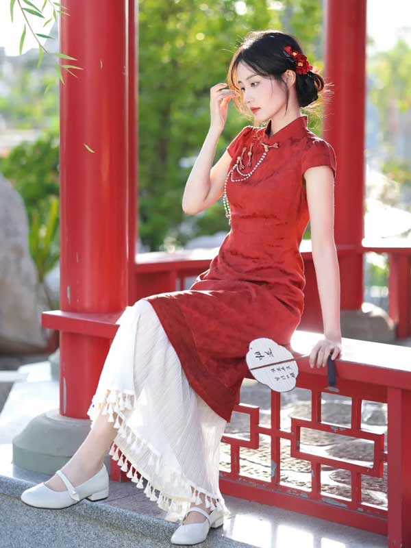 8 Ways to Pose in Qipao for Park Photos