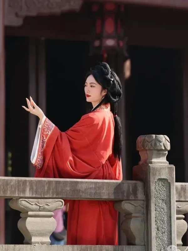 Capturing History: The Art of Authentic Hanfu Photography