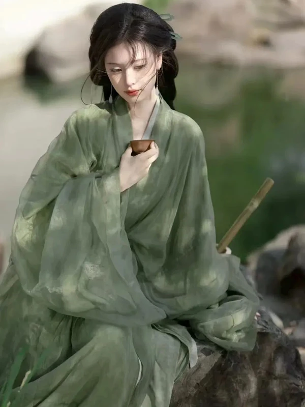Colors of Hanfu: Stories Woven in Ancient Hues