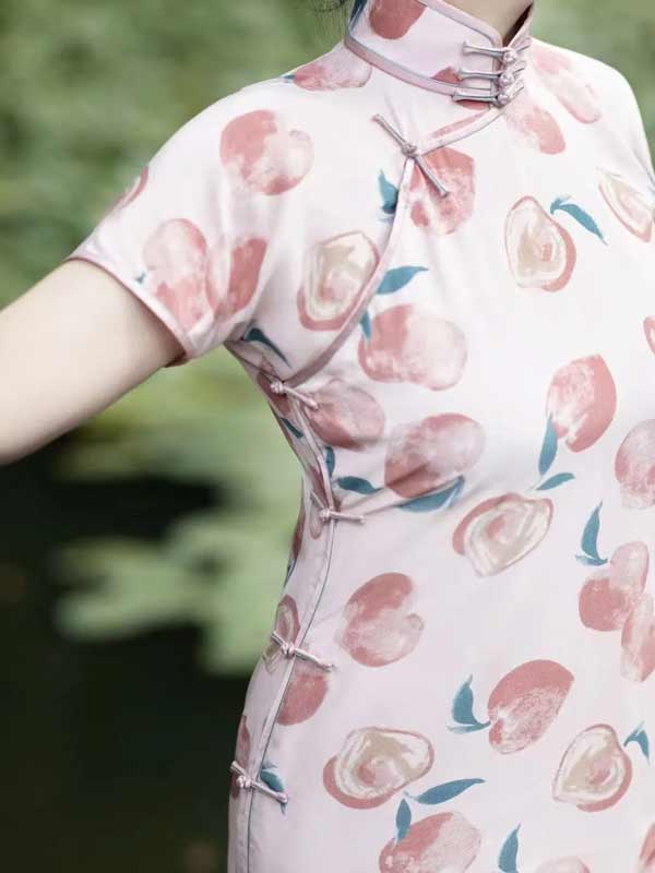 Cool Qipao: Secrets to Sweat-Free Summer Style