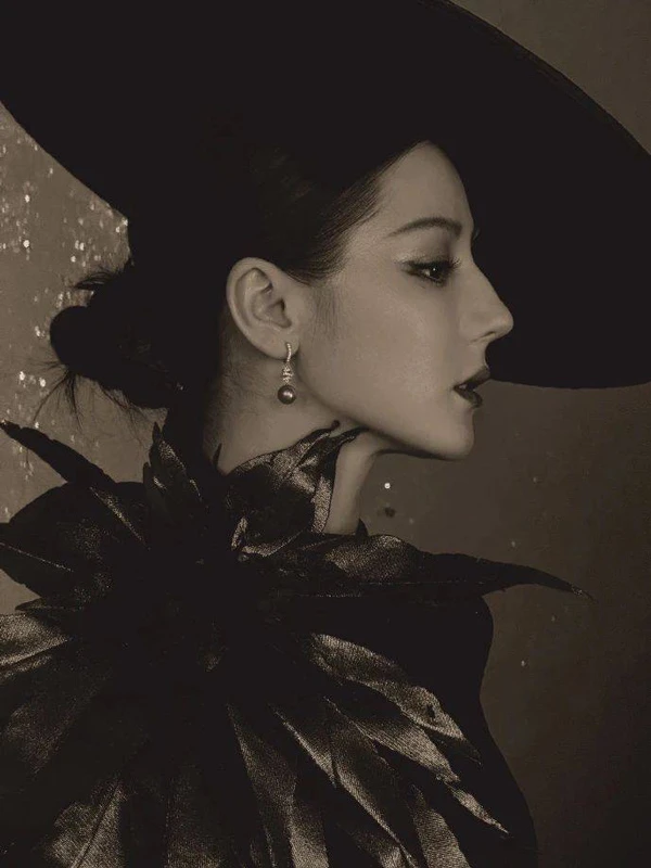 Dilraba's Black Gold: Did She Redefine Red Carpet Royalty in 2025?