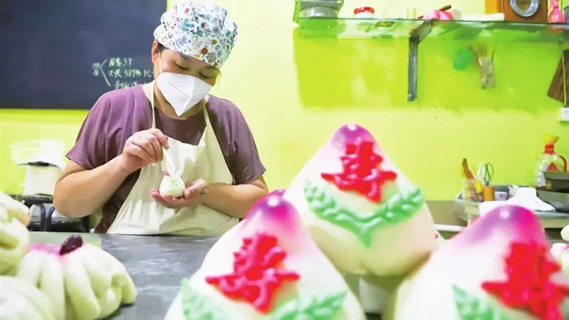 Dough as Art: The Women Keeping a 1000-Year-Old Chinese Tradition Alive