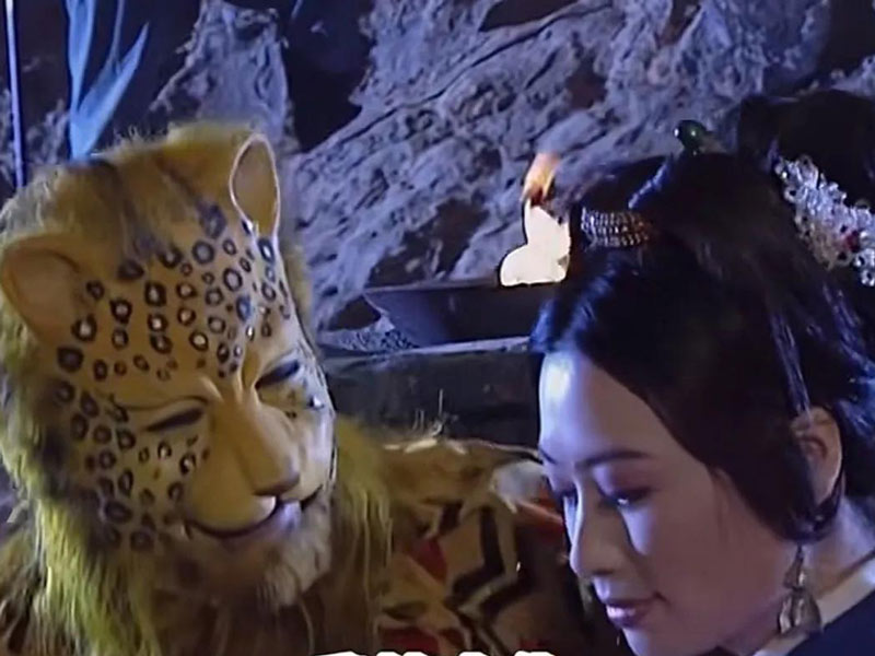 Film NOBODY: The Little Pig Demon Really Wants from a Pilgrimage