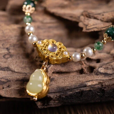Hanfu Women Necklace Green Short Yingluo with Hulu