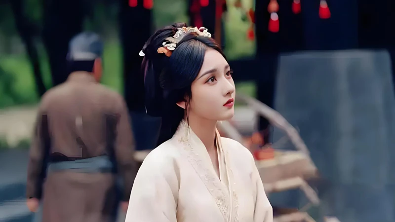 How Hanfu's Empty Spaces Create Living Poetry