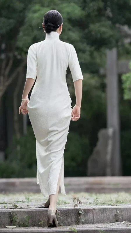 Is Your Qipao Truly Yours? The Art of Custom-Made