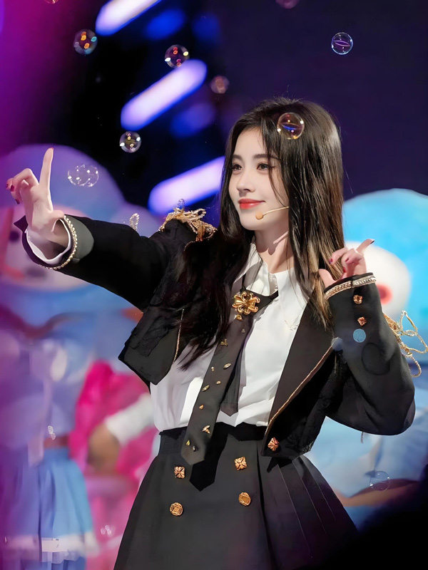 Ju Jingyi: "Iron Idol" in China's Entertainment Maelstrom