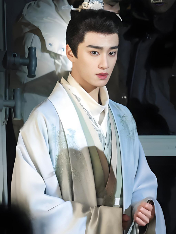 Legend of the Female General: Rebirth, Revenge and Battlefield Romance