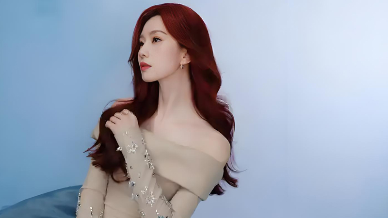 Liu Shishi’s Crimson-Haired Declaration of Self at 38