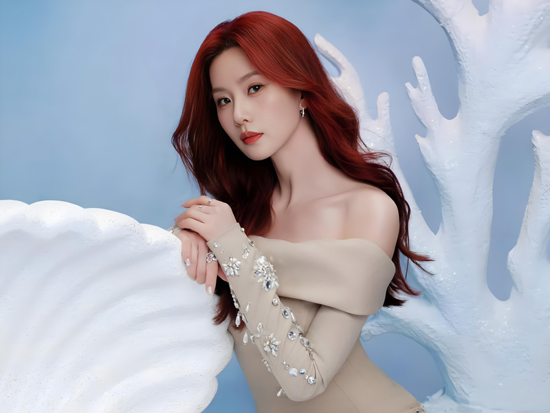 Liu Shishi’s Crimson-Haired Declaration of Self at 38