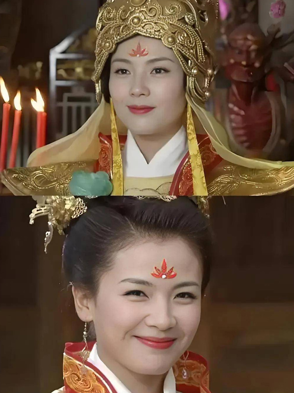 Liu Tao's Qipao Stroll Through Guzhen: A Symbol of Unyielding Spirit