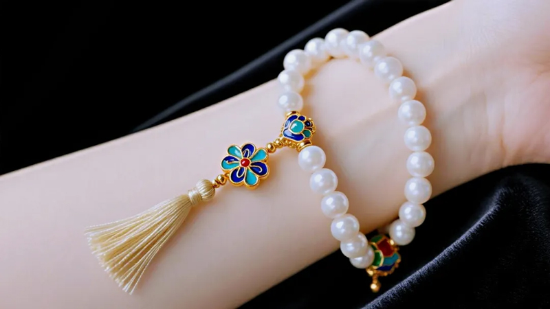 Pearl & Cloisonne: Your Secret to Ethereal Hanfu Style!