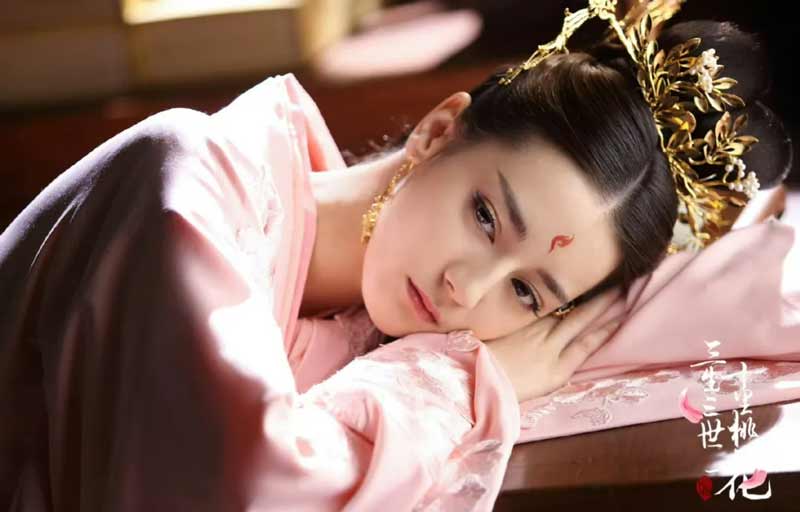 Pink Robes in Ancient Dramas: 8 Actresses' Stunning Styling