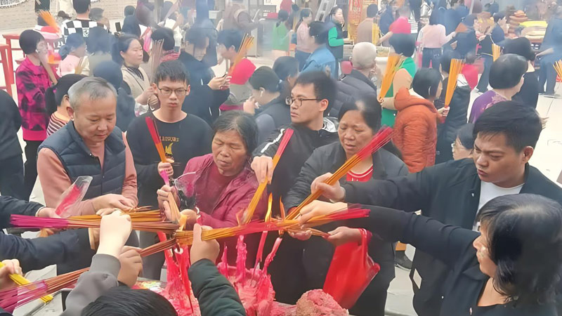 The Cultural Significance of Chaoshan's "Feeding the Hungry Ghosts" Tradition