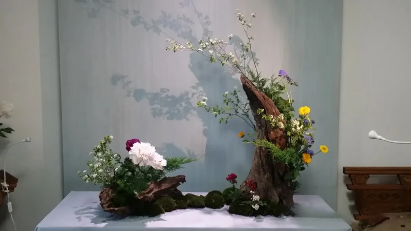 The Essence of Traditional Chinese Flower Arrangement