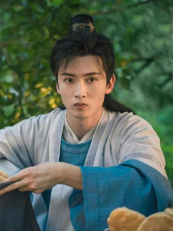 The Wanted Detective: Unmasking Daqi's Night Phantom