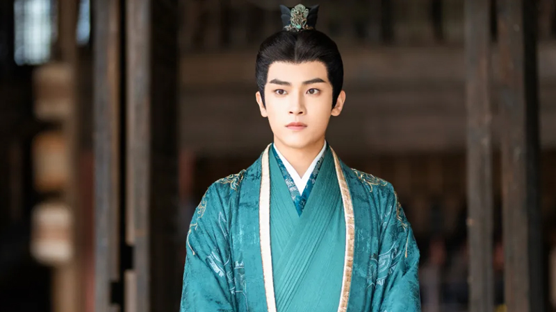 Voyage to Haihun: Can a Time-Tossed Office Worker Game the Han Dynasty