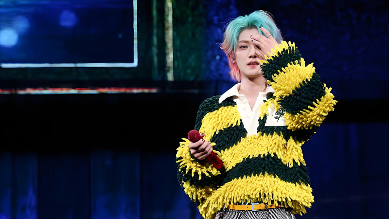 Why Did Lu Han's Dinosaur Headpiece in Zhengzhou Captivate Everyone?