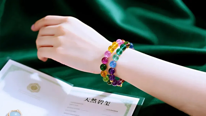 Why Women Can't Resist These 8 Crystals