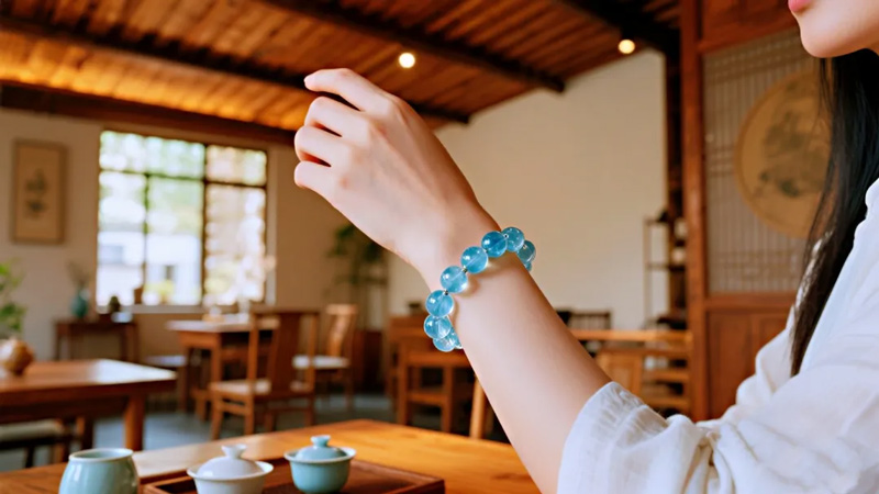 Why Women Can't Resist These 8 Crystals