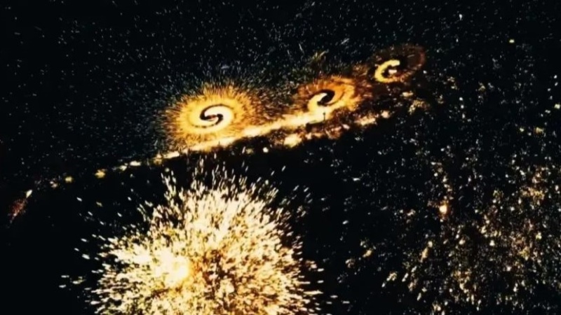 Zezhou's Molten Iron Rain Illuminates Centuries of Craftsmanship