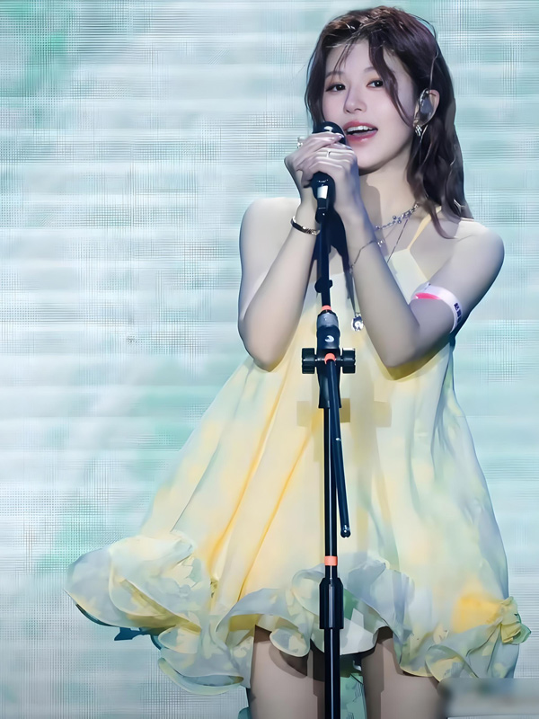 Zhao Lusi Clashes, Fans Rally, Future Unfolds