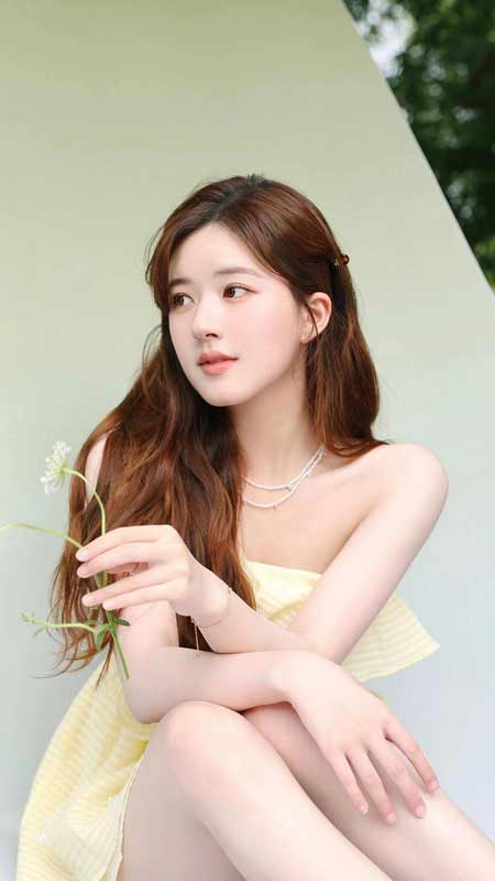 Zhao Lusi's Clash with Galaxy Cool Entertainment