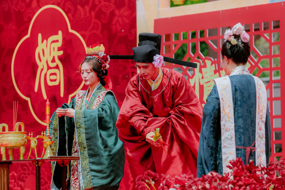 Hanfu Wedding Dress Guide: How to Choose Best Style