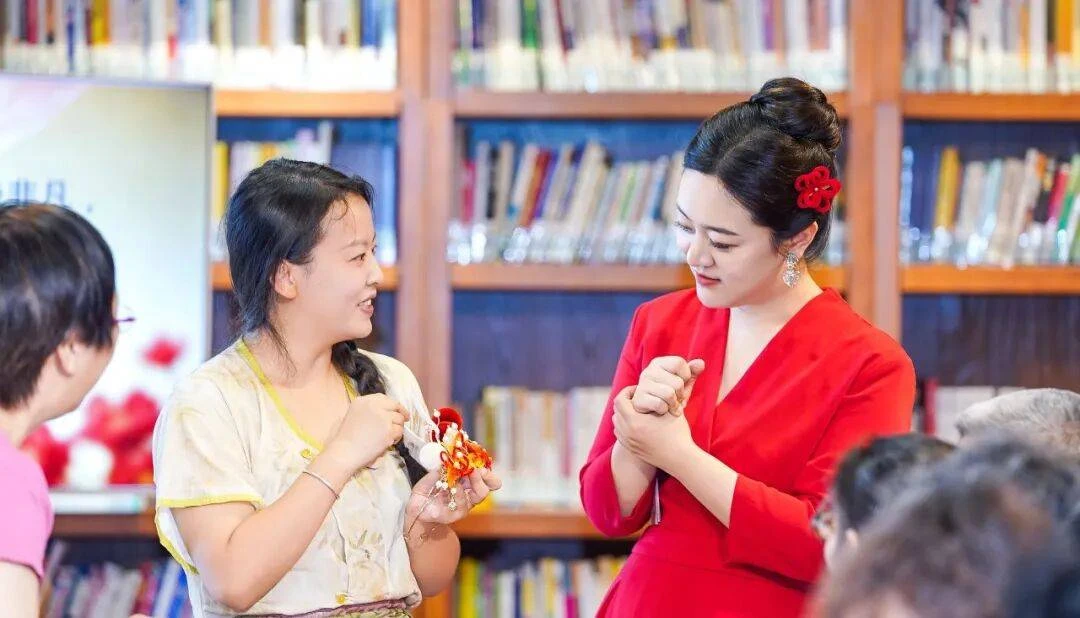 Tianjin Jin-Pai Ronghua Velvet Flowers Event 9