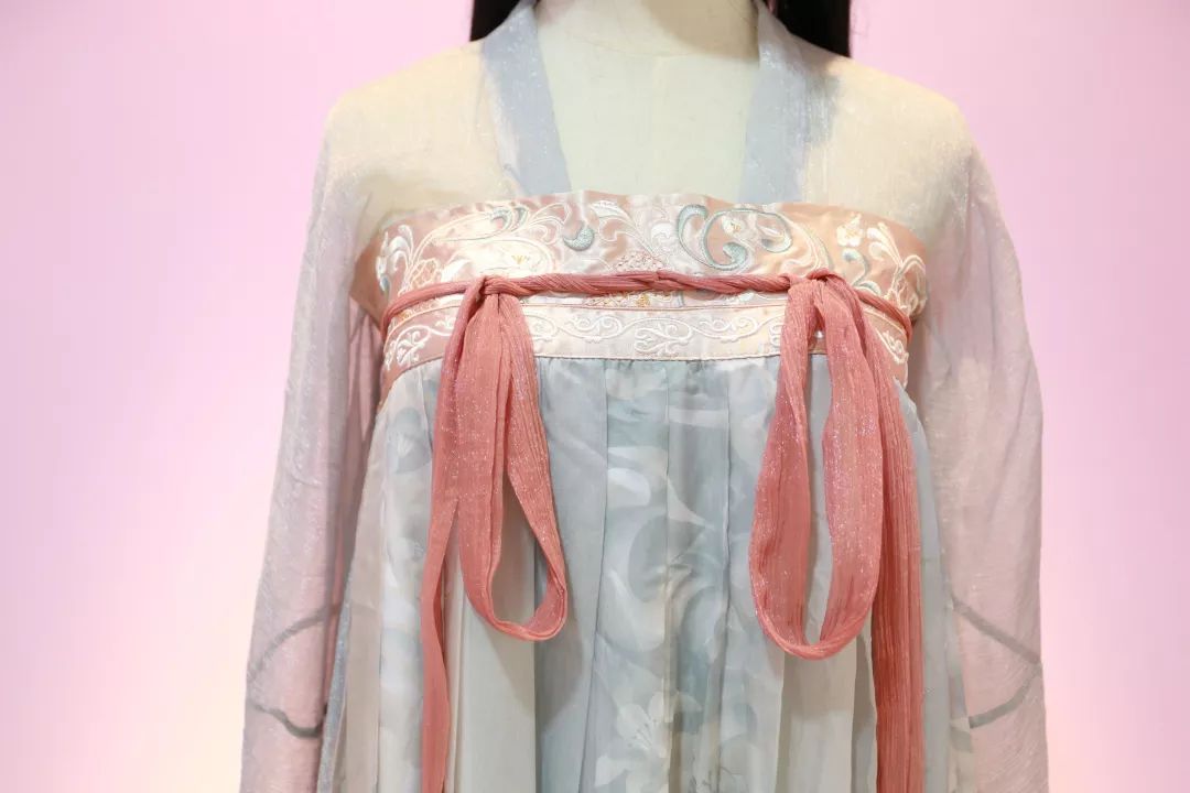 Tang Dynasty Hanfu: A Beginner's Guide