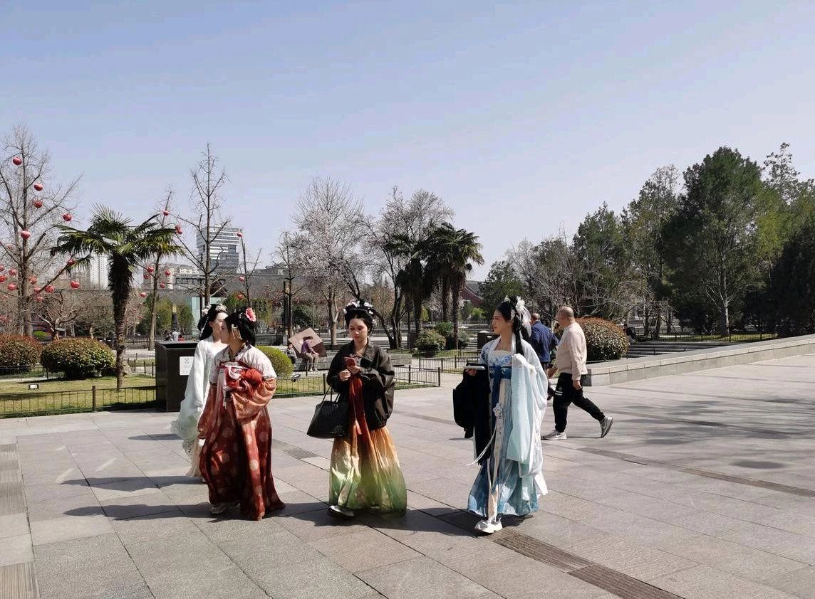 Xi'an Hanfu Experience Guide for 2026