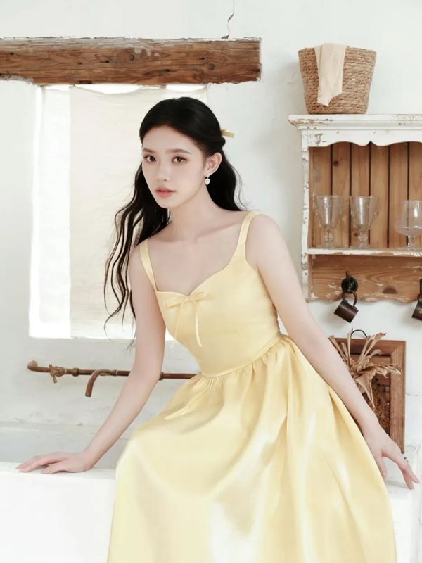 31-Year-Old Lin Yun’s “Custard Bun” Glow