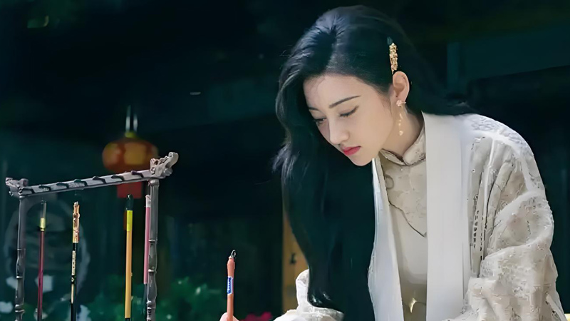 How Does Jing Tian Defy Time? Her Hangzhou Appearance Sparks Wonder