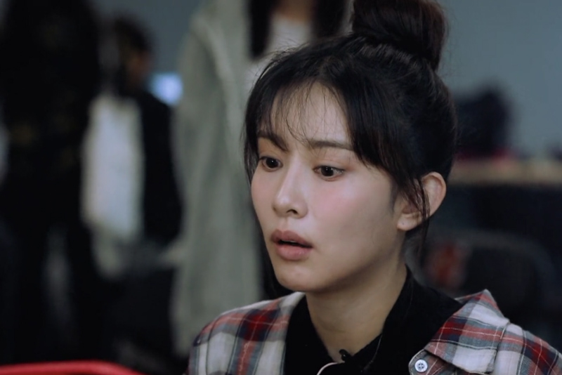 The Makeup Mask: Why Meng Ziyi's Look Never Changes?