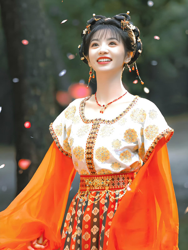 Tian Xiwei’s Chinese Styles in Moonlit Reunion