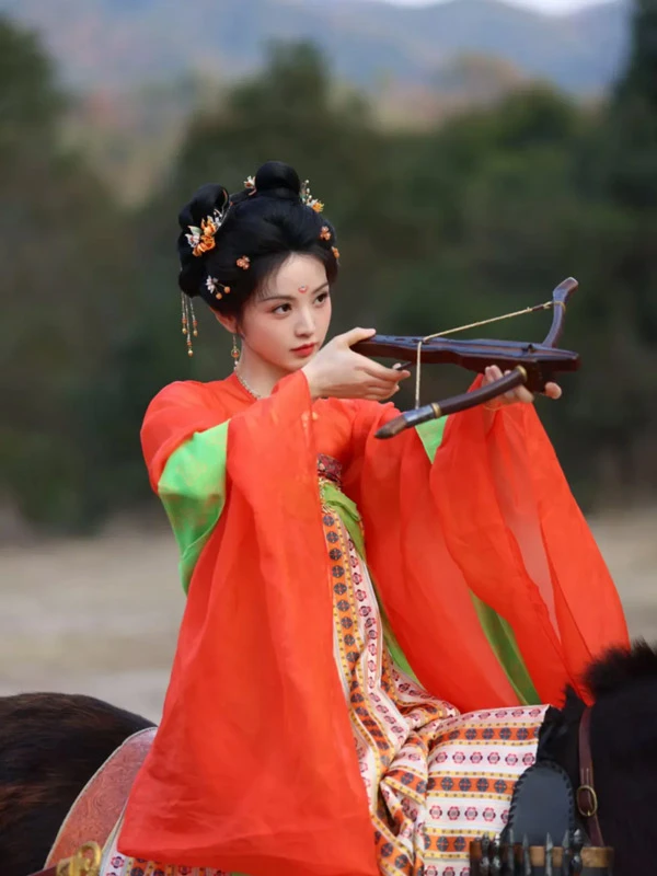Tian Xiwei’s Chinese Styles in Moonlit Reunion