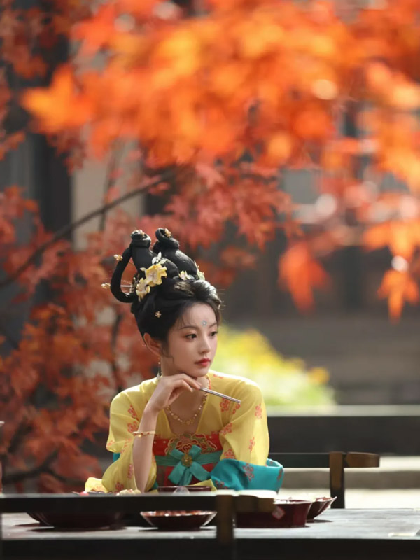 Tian Xiwei’s Chinese Styles in Moonlit Reunion