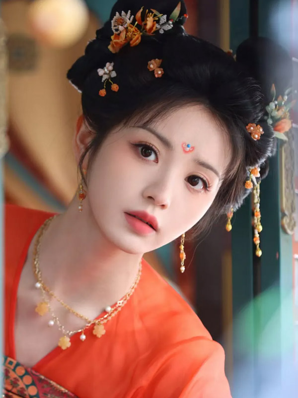 Tian Xiwei’s Chinese Styles in Moonlit Reunion