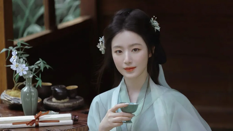 Wei-Jin Style or Modern Creation? Ye Shuhua's Outfit Ignites Hanfu Discourse