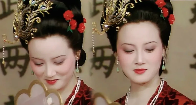 Why Big Phoenix Hairpins Disappear from Costume Dramas?