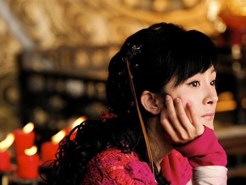 Yang Mi's Crimson Look: Rivals Her Legendary Chinese Paladin 3 Role?